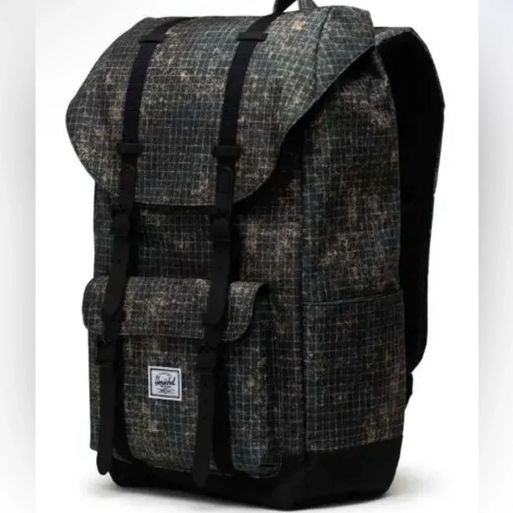 NWT Herschel Little America Pro Backpack – Forest Grid Insulated Laptop Sleeve